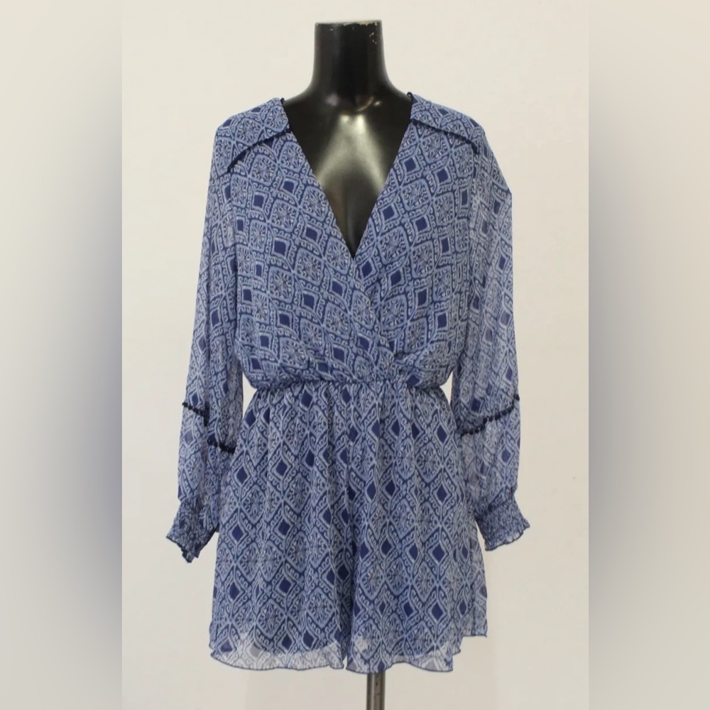 Zara Women's Long Sleeve V-Neck Short Printed Romper Blue Medium